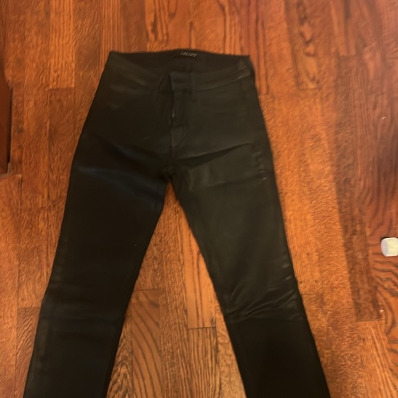 J Brand black Coated Wax jeans size 26 only worn once - Picture 2 of 7